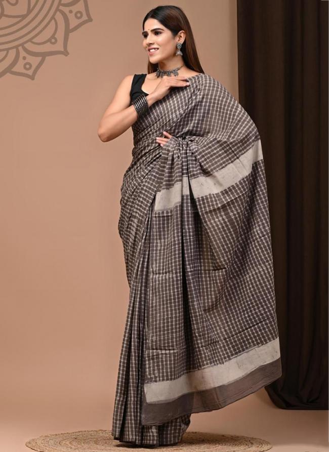 Cotton Mul Mul Grey Casual Wear Printed Saree